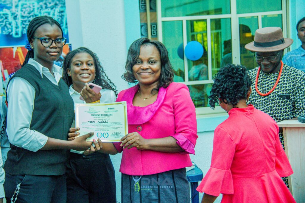 509439446_1057105456521896_3150057234529355141_n-1024x683 DNALC Nigeria in 2025: Raising the next generation STEM workforce through intensive hands-on research/laboratory experience