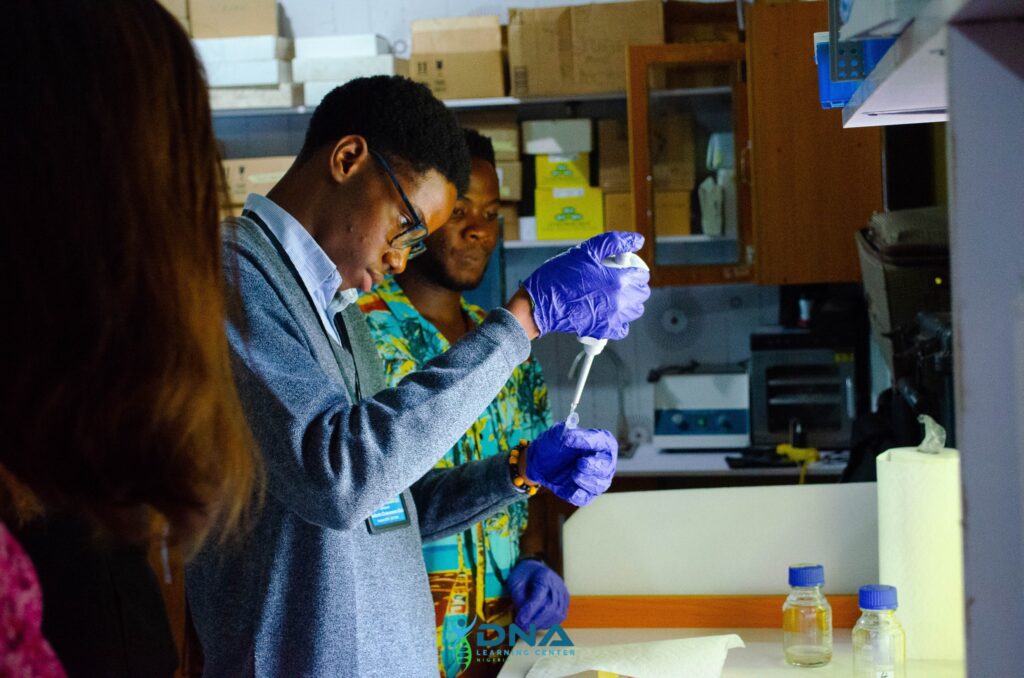 571787902_1163663855866055_4951668322635050603_n-1024x678 DNALC Nigeria in 2025: Raising the next generation STEM workforce through intensive hands-on research/laboratory experience